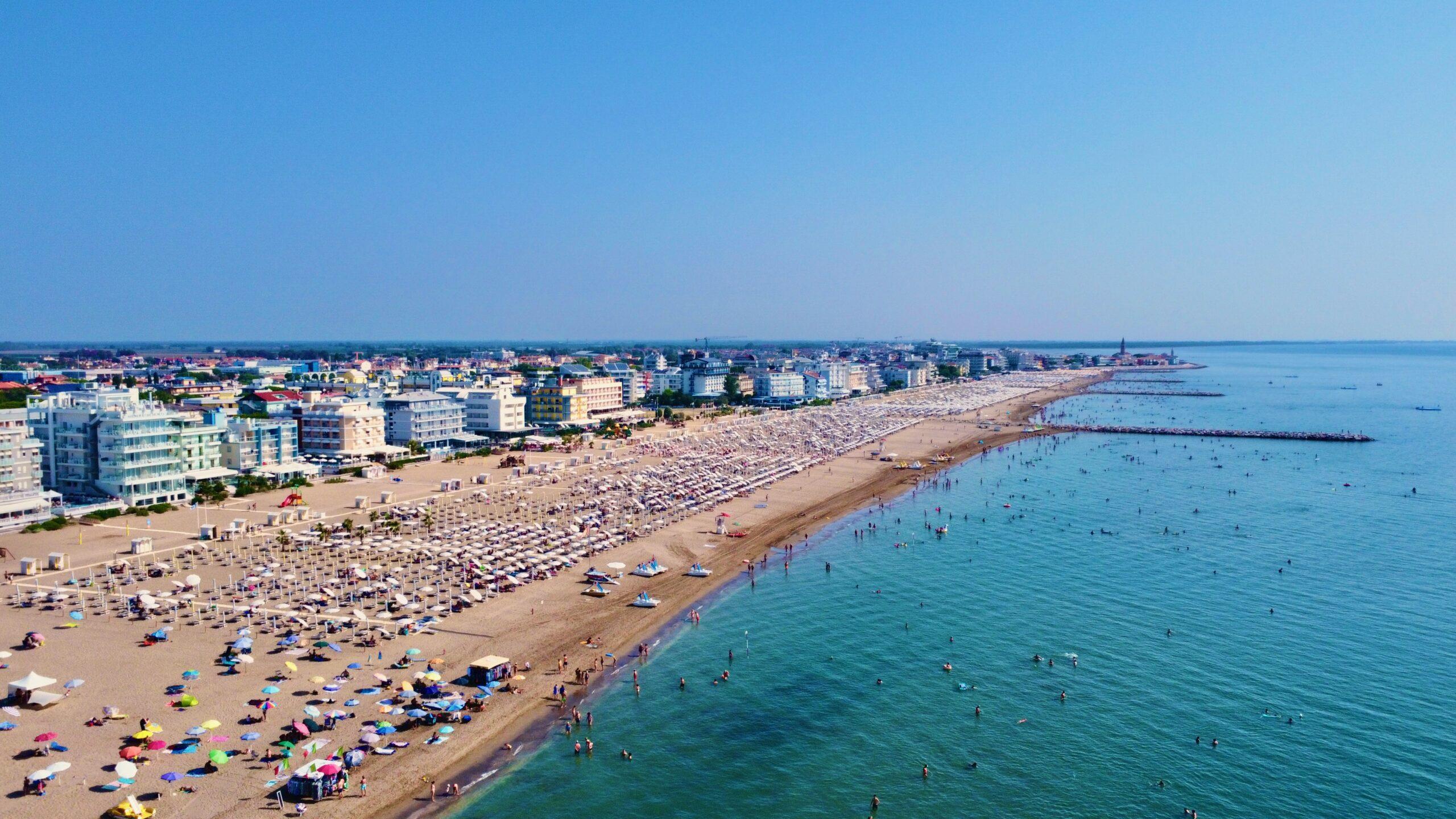 Caorle e la Spiaggia di Ponente viste dall’alto